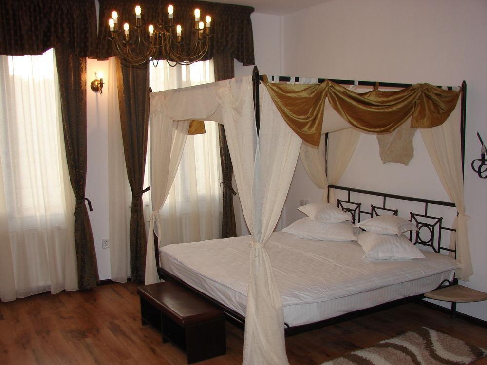 Hanul Fullton 3* Cluj-Napoca