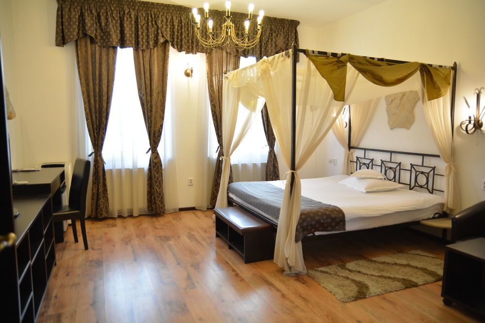 Hotel Hanul Fullton 3*